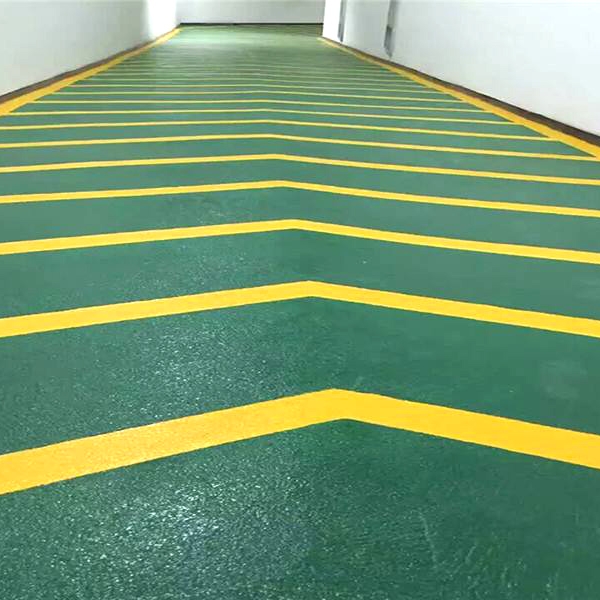 車(chē)庫止滑坡道