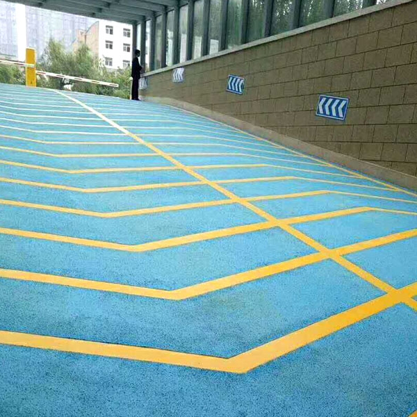 車(chē)庫止滑坡道